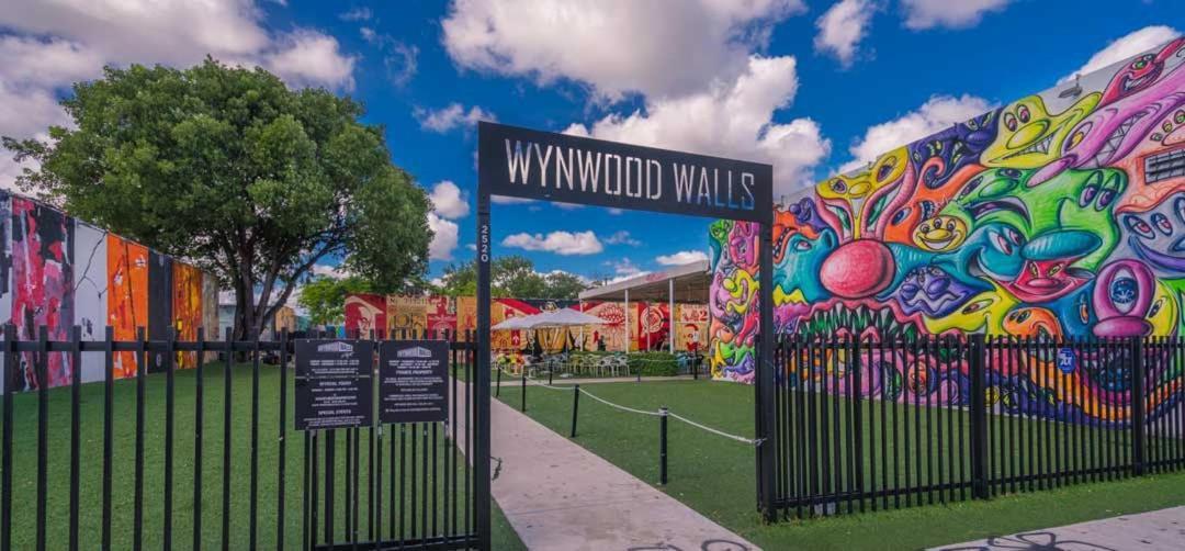 Large Wynwood 420 Homestay