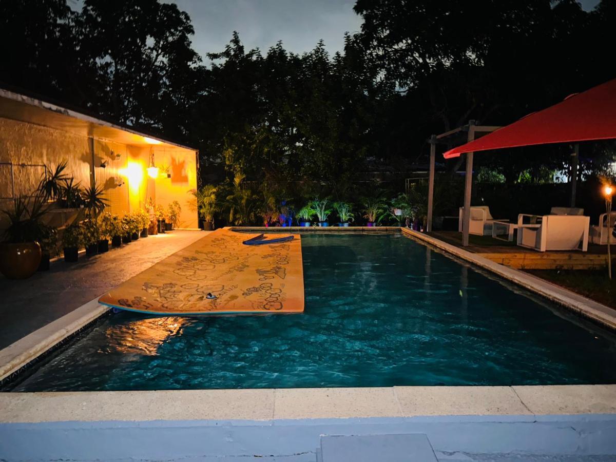 With Amazing Pool *