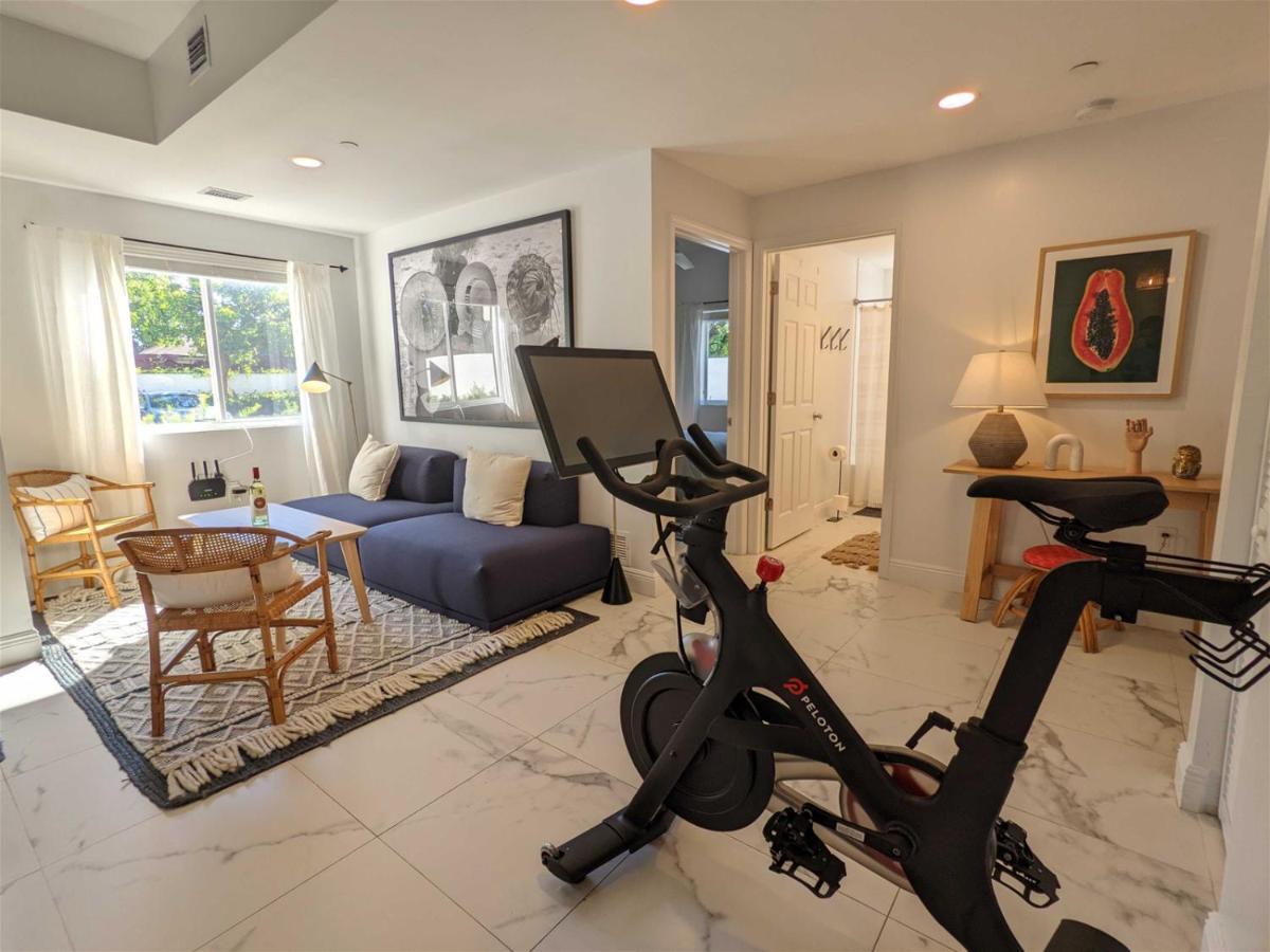 Holiday home Artease 2 -largest, Stylish, Peloton Bike, Near Wynwood Walls & Restaurants