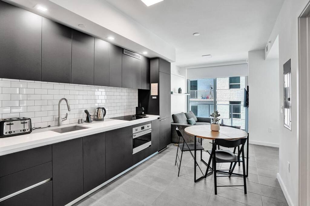 Downtown 2208 Apartment *