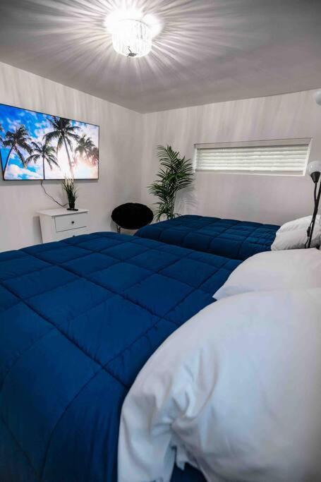 Villa Exquisite Luxe 3 Bed With Hot Tub! *