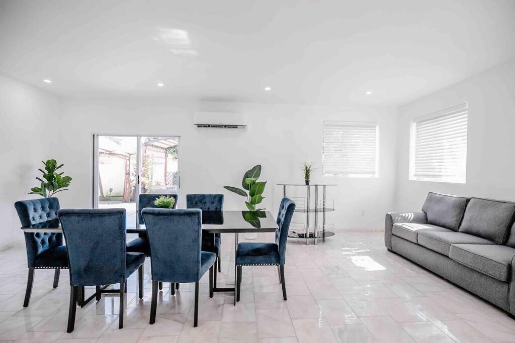Exquisite Luxe 3 Bed With Hot Tub! Villa *