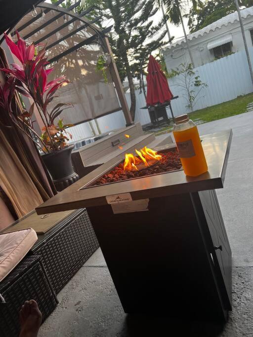 Exquisite Luxe 3 Bed With Hot Tub!