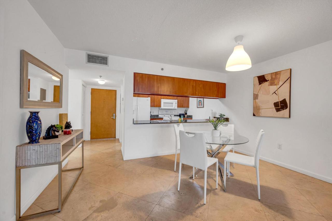 Gorgeous 1br Brickell-freeparking *