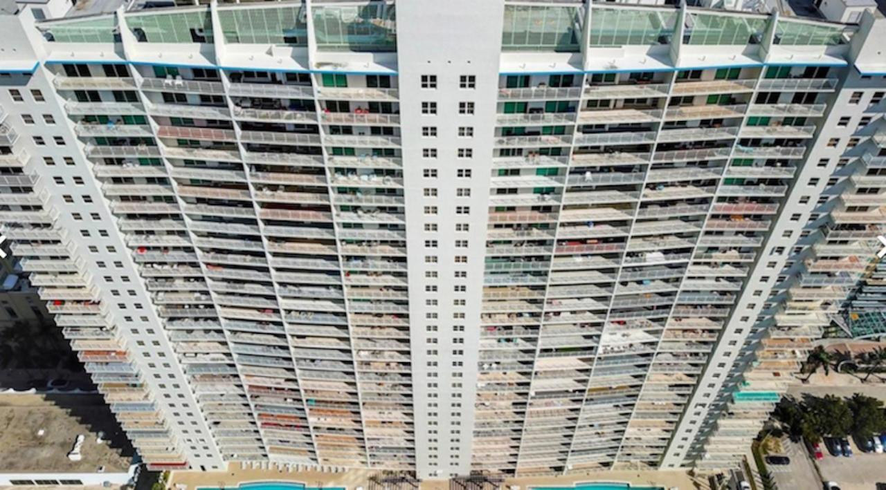 Gorgeous 1br Brickell-freeparking Miami