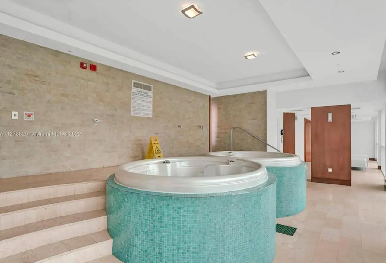 Iconic 2 Bedroom Loft Brickell-stunning Views *