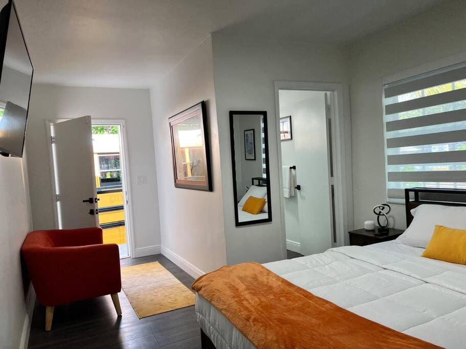 Stylish 3/2 Centrally Located! Apartment Miami