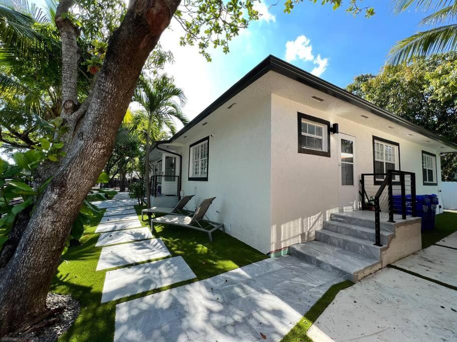 Stylish 3/2 Centrally Located! Miami