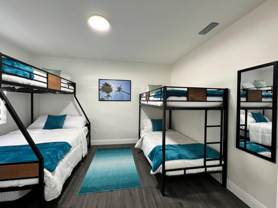 Stylish 3/2 Centrally Located! Miami