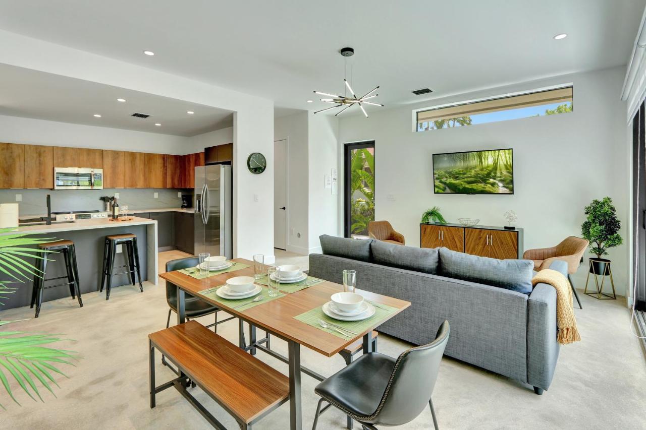 Holiday home Modern Design And Brand New Furniture