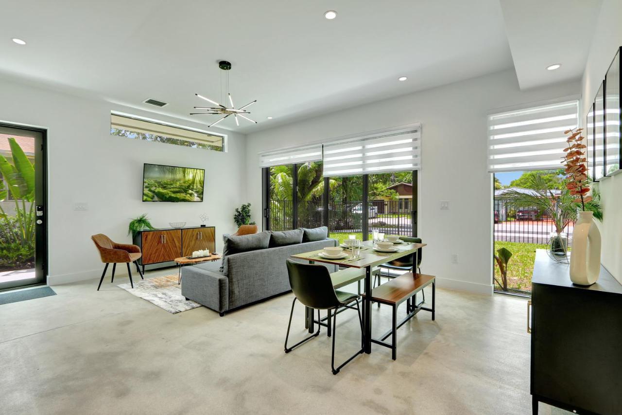Modern Design And Brand New Furniture *