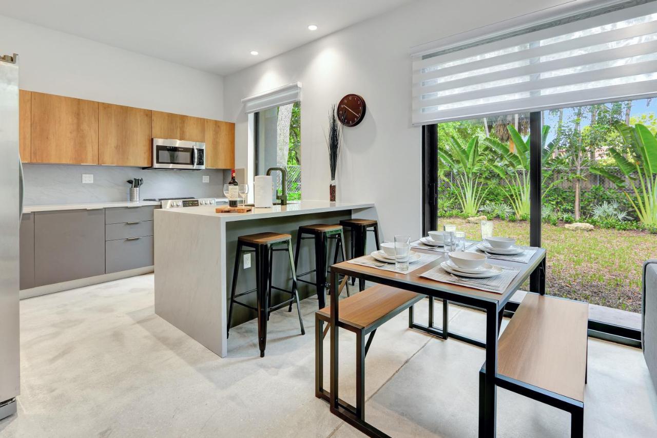 Modern Design And Brand New Furniture * Miami