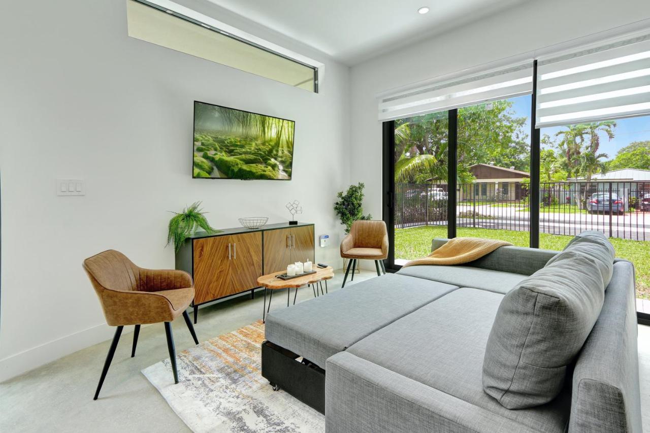 Modern Design And Brand New Furniture *