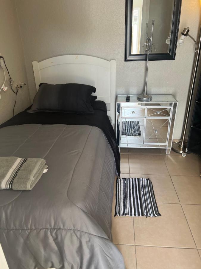 Bedroom Private *