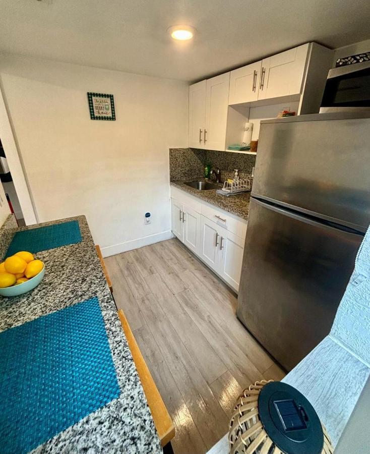 Gasthof 2 Twin Bedroom - Location In - Luggage Storage, Parking And Laundry For Free!!!! Miami