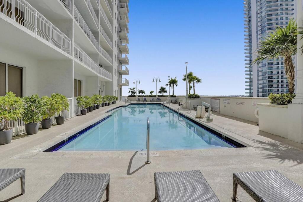 Superb Private Unit Perfectly Located In Brickell Miami