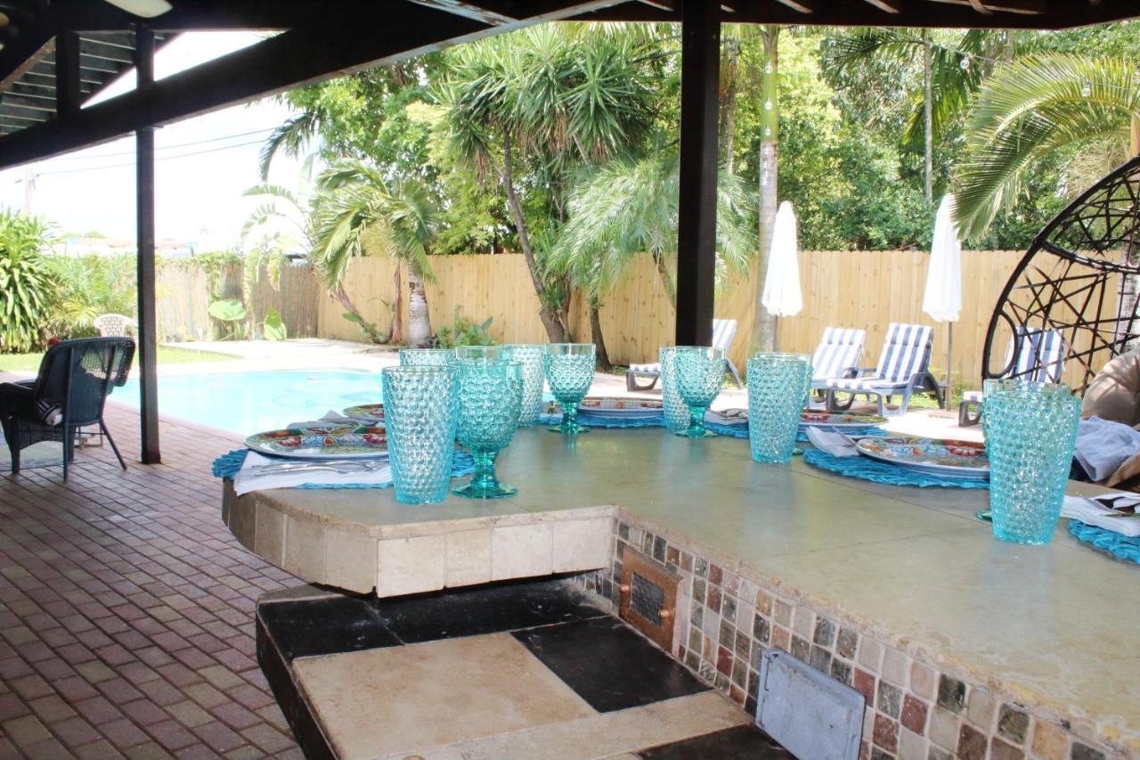Dreampoolhousemiami Holiday home *