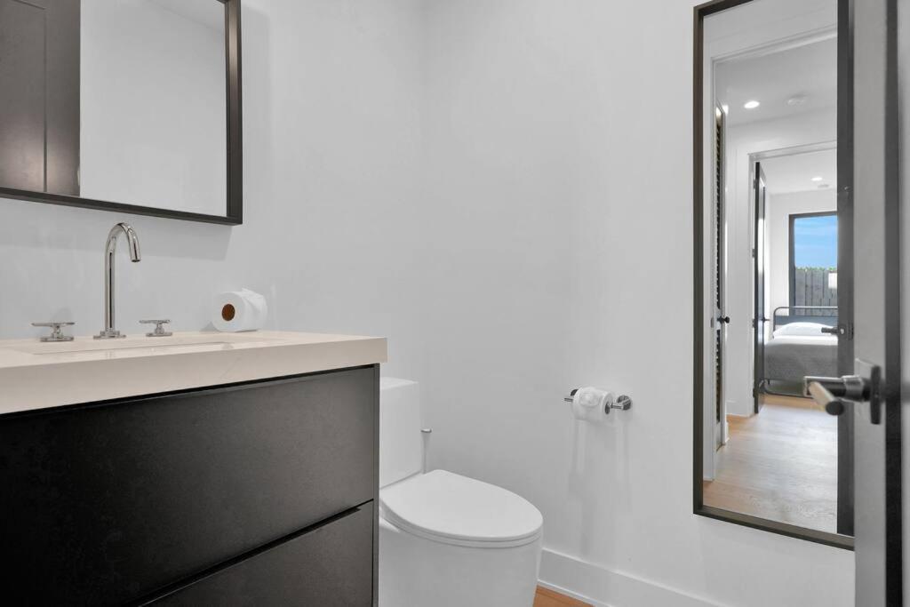 Design House -heated Pool -big Yard -gated Parking * Miami