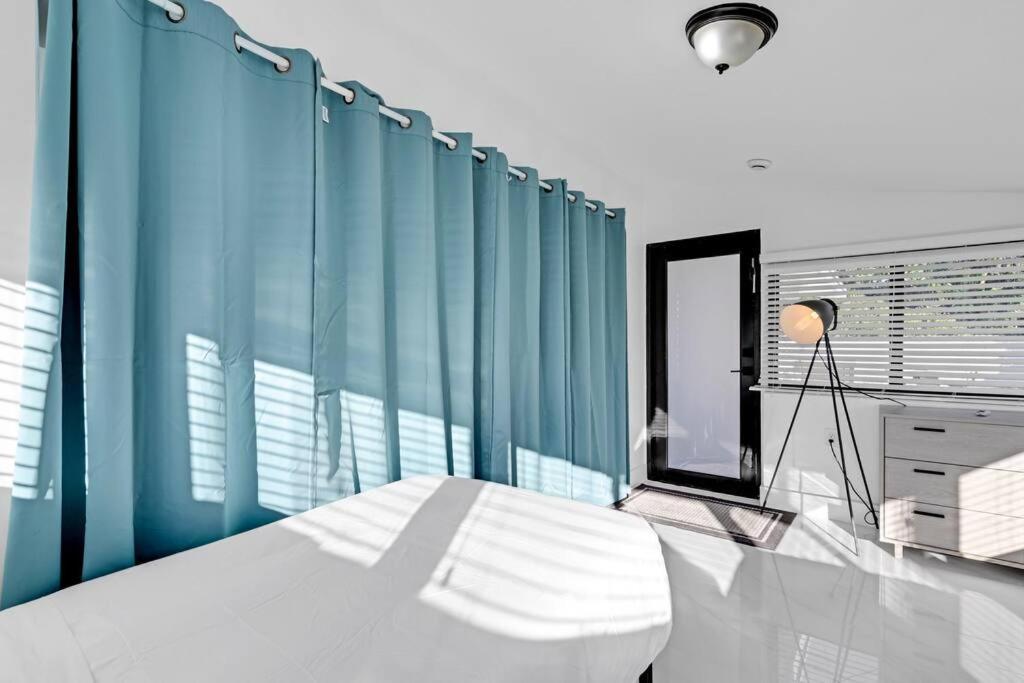 Modern Home, Heated Pool Hot-tub, 12min To Ocean Villa Miami