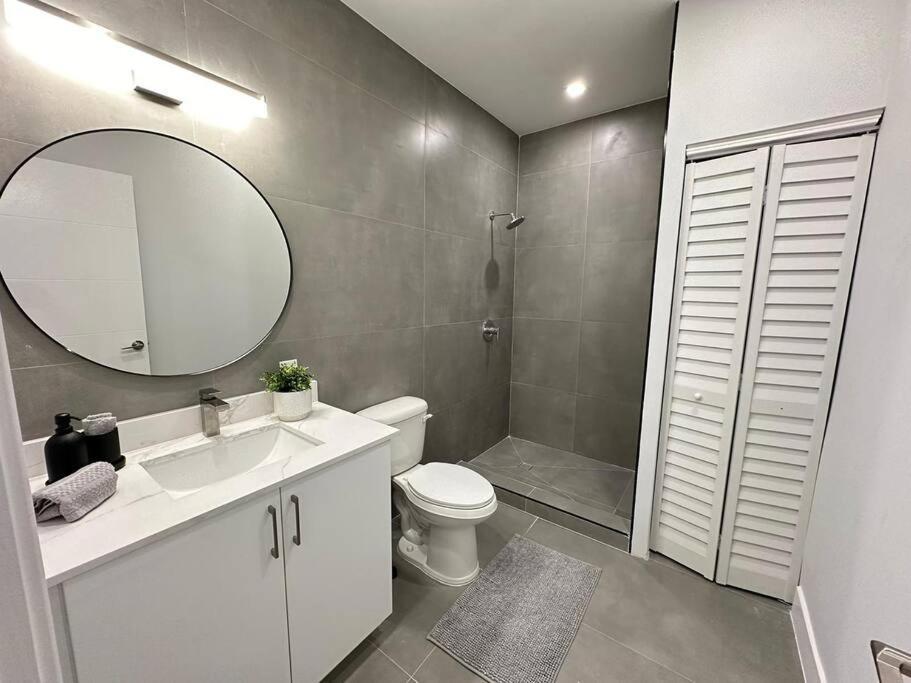 Cozy 4bed In Calle 8 Apartment