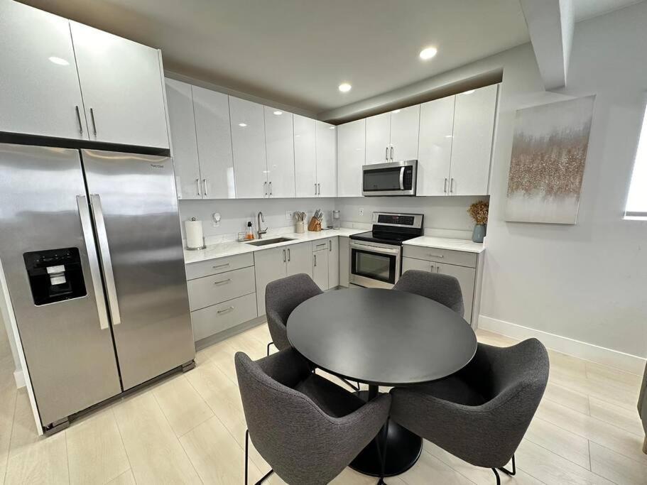 Cozy 4bed In Calle 8 * Miami