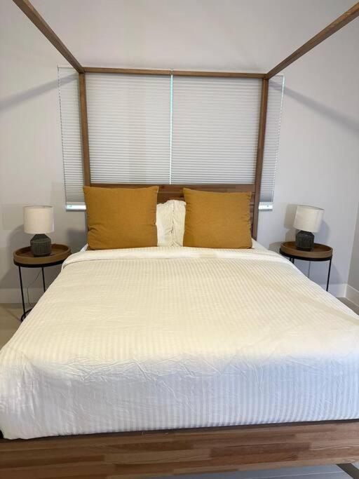 Cozy 4bed In Calle 8 Apartment *
