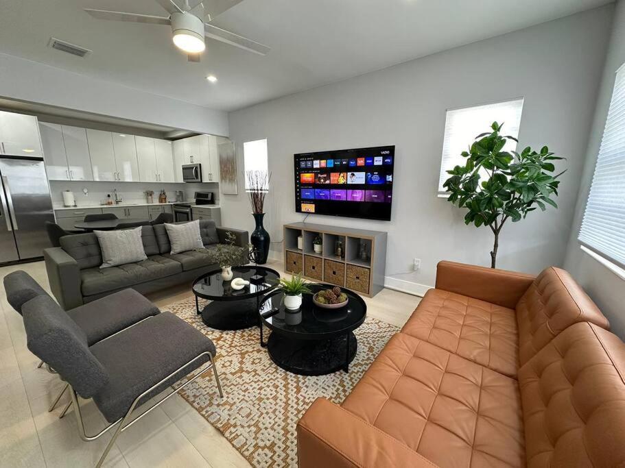 Cozy 4bed In Calle 8 Apartment *