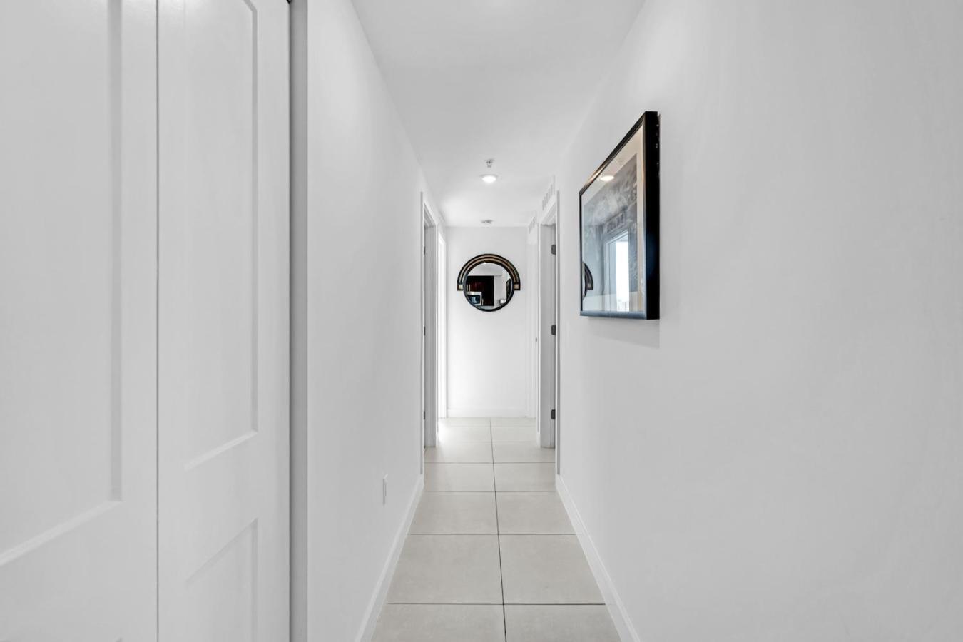 Apartment Chic 3 Bed Retreat Mins Brickell With Free Parking Miami