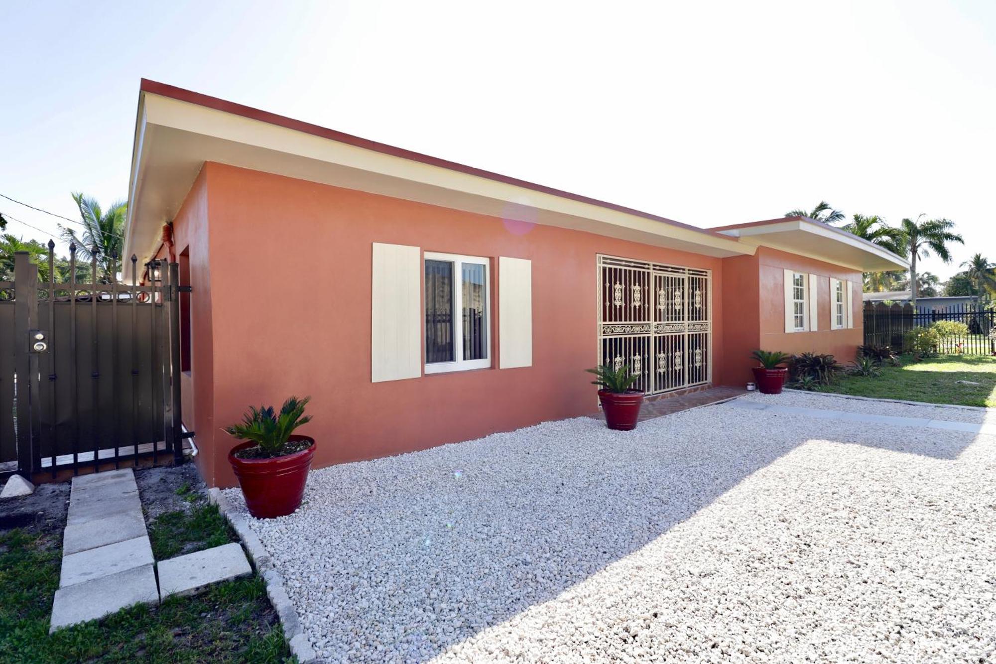 Retreat : 1br Haven Holiday home Miami