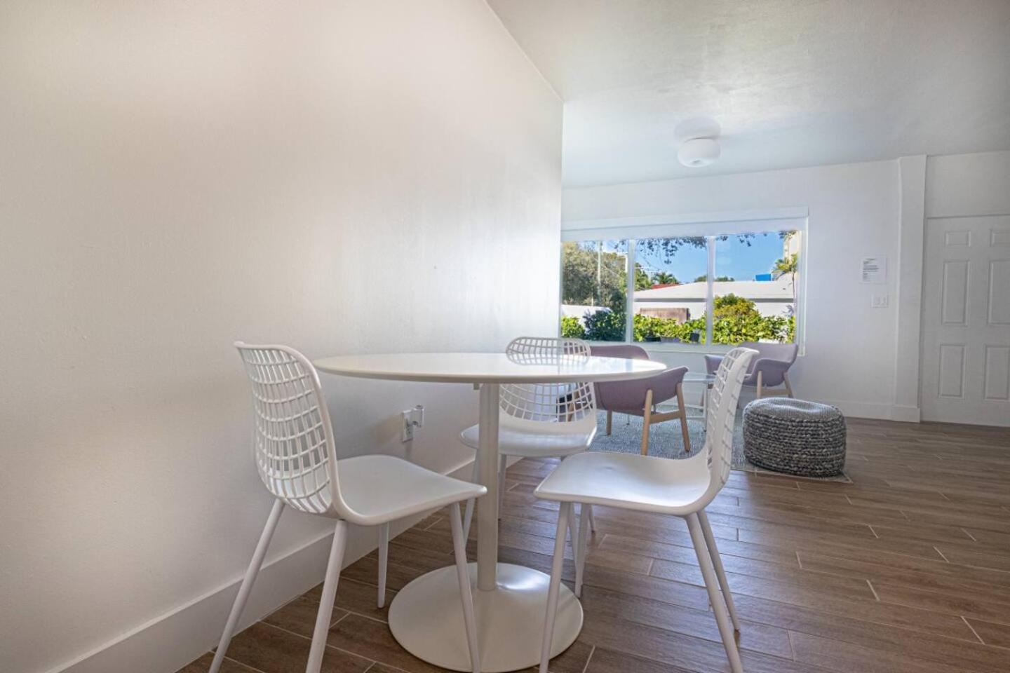 Stylish 2bed El Portal Miami