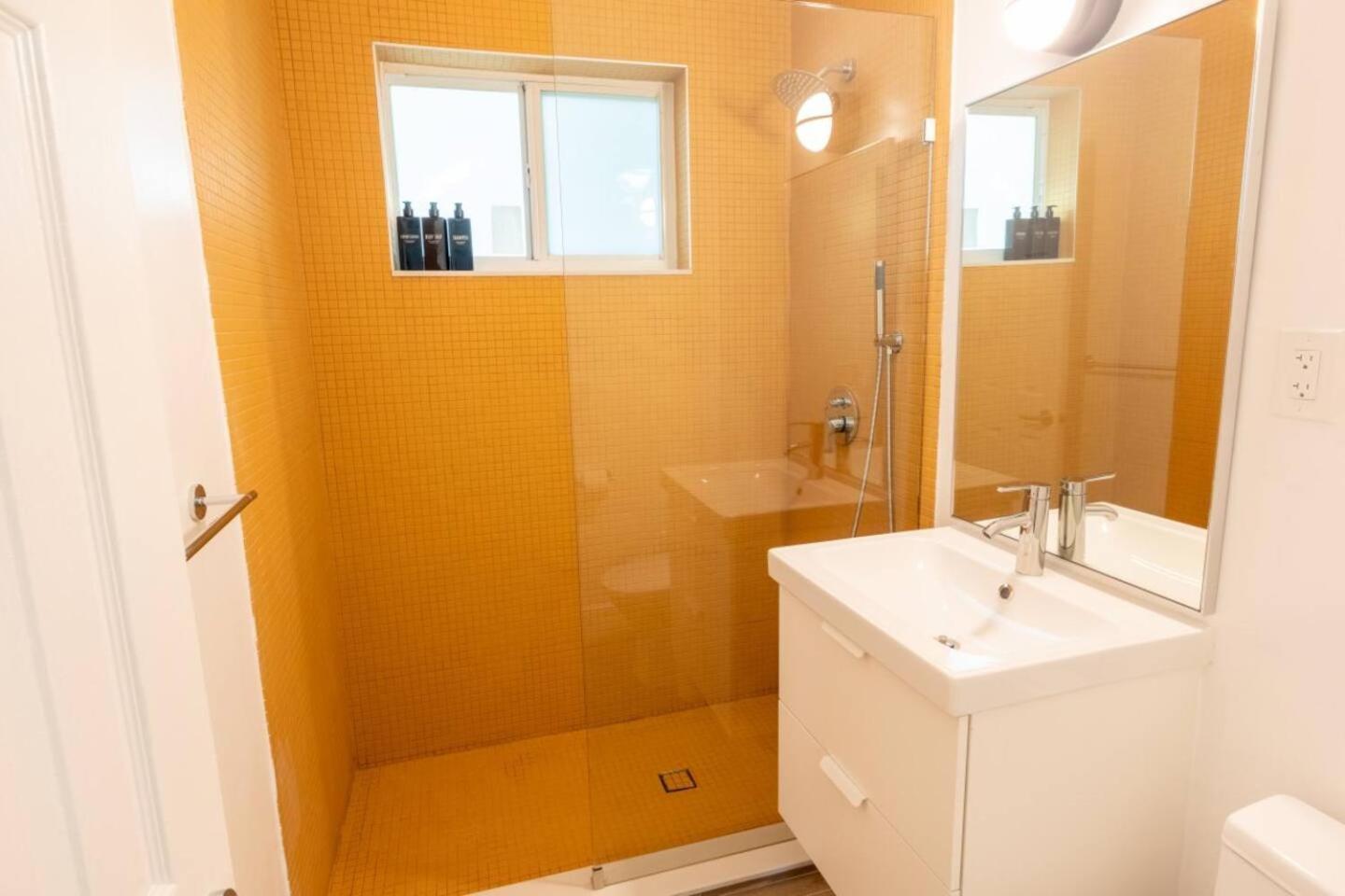 Stylish 2bed El Portal Miami