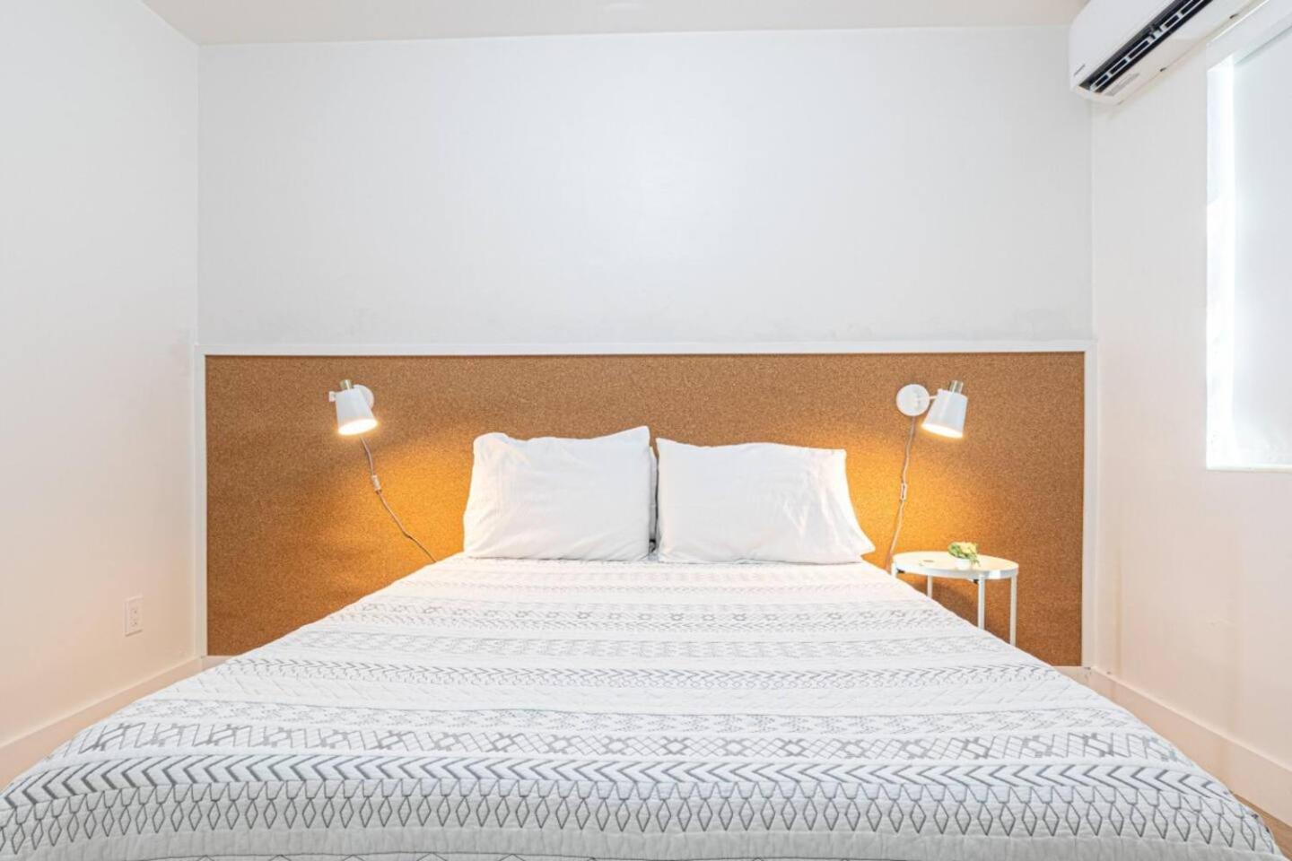 Stylish 2bed El Portal