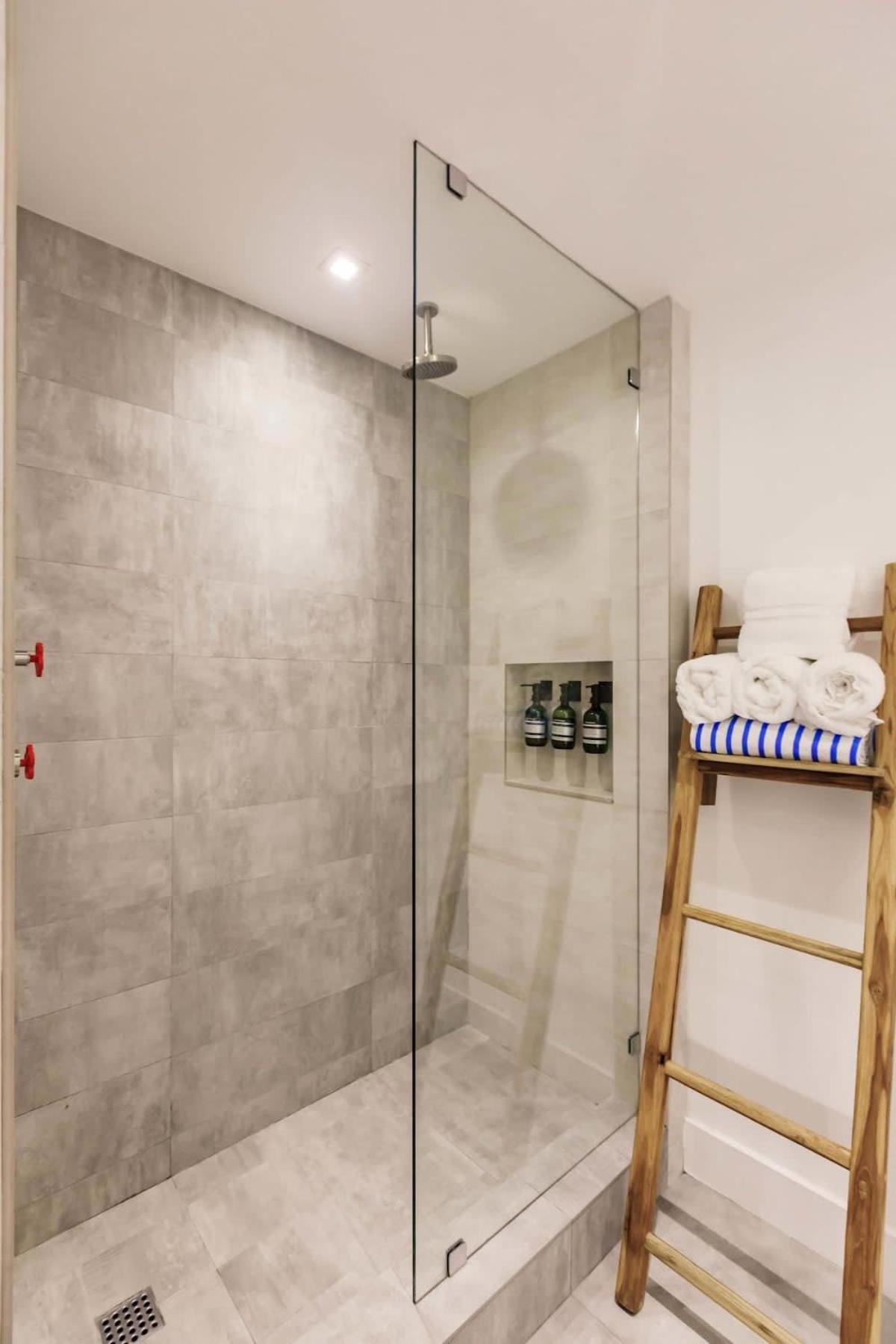 Apartment Mia Loft- Industrial Vibes Parking & Amenities *
