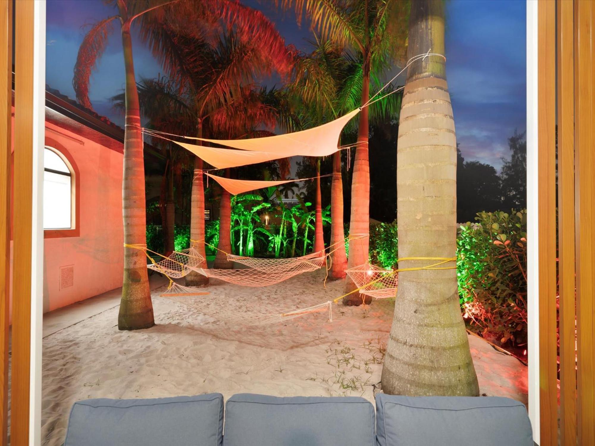 Art Pool Golf Volleyball Miami