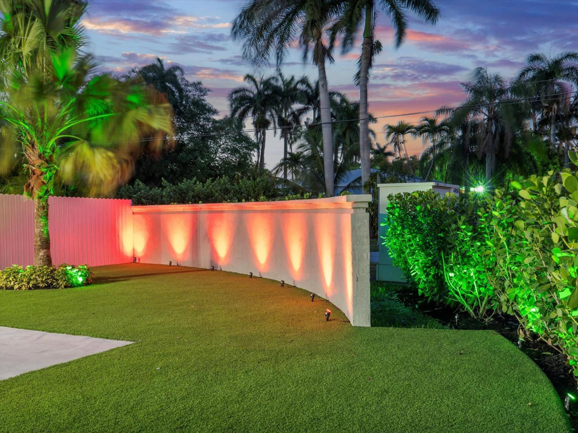 Art Pool Golf Volleyball * Miami