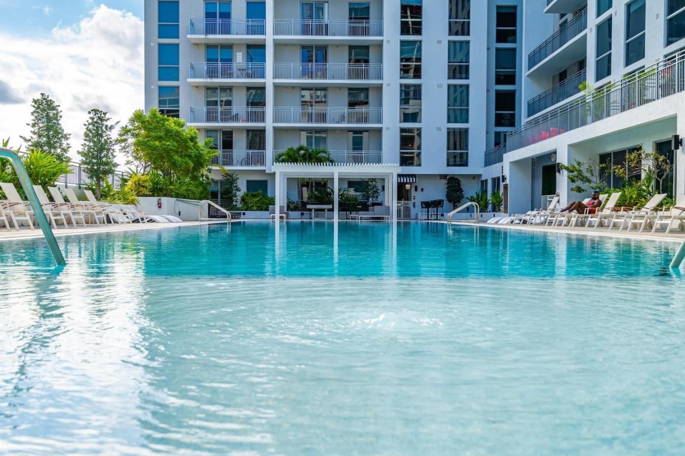 Apartment Chic 3 Bed Retreat Mins Brickell With Free Parking Miami