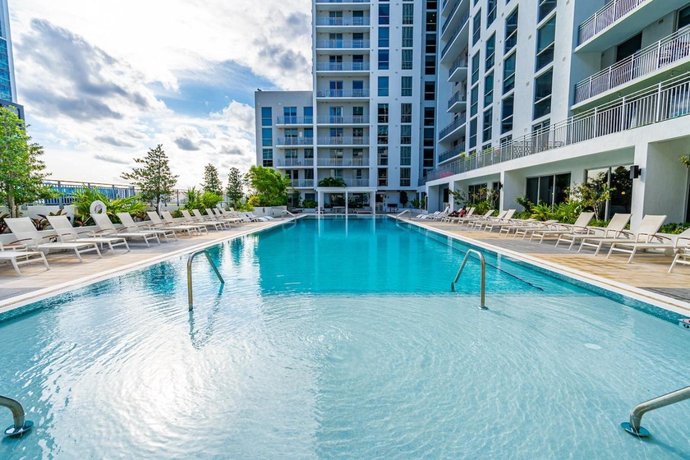 Chic 3 Bed Retreat Mins Brickell With Free Parking Miami