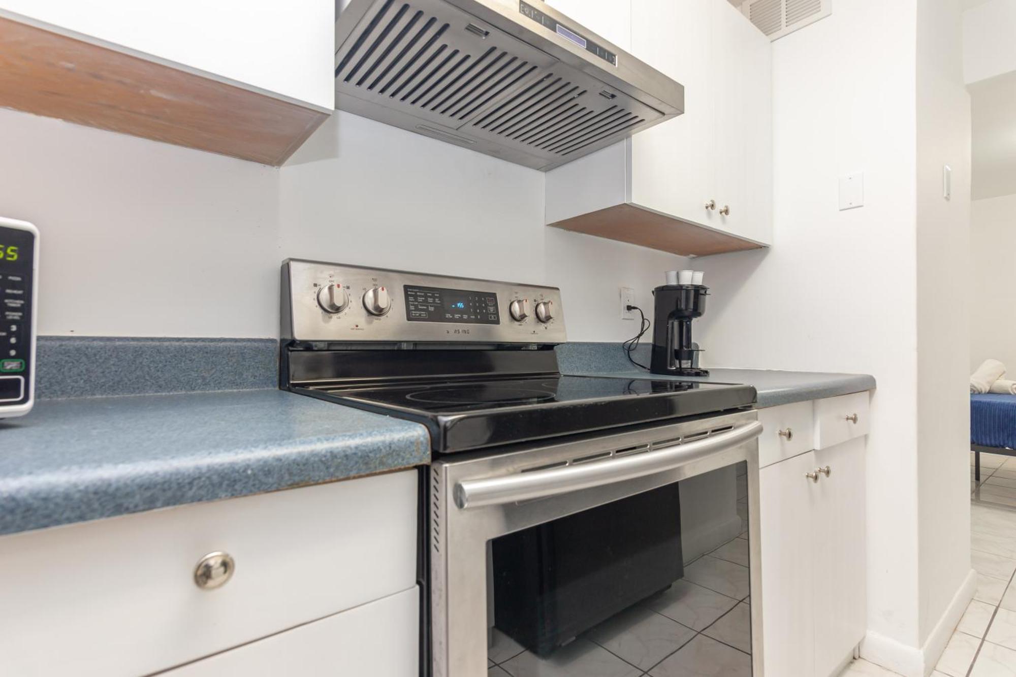 Apartment One Bedroom - With Parking & Balcony - Heart Of Wynwood