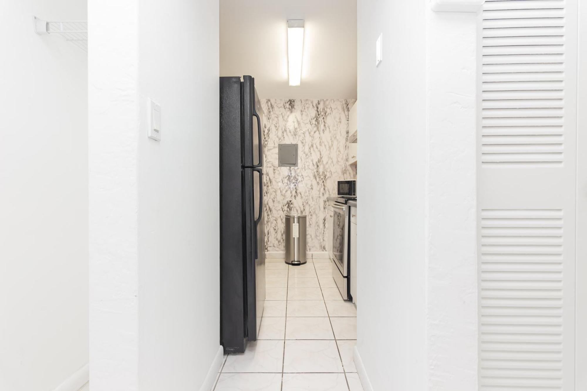 One Bedroom - With Parking & Balcony - Heart Of Wynwood Appartement