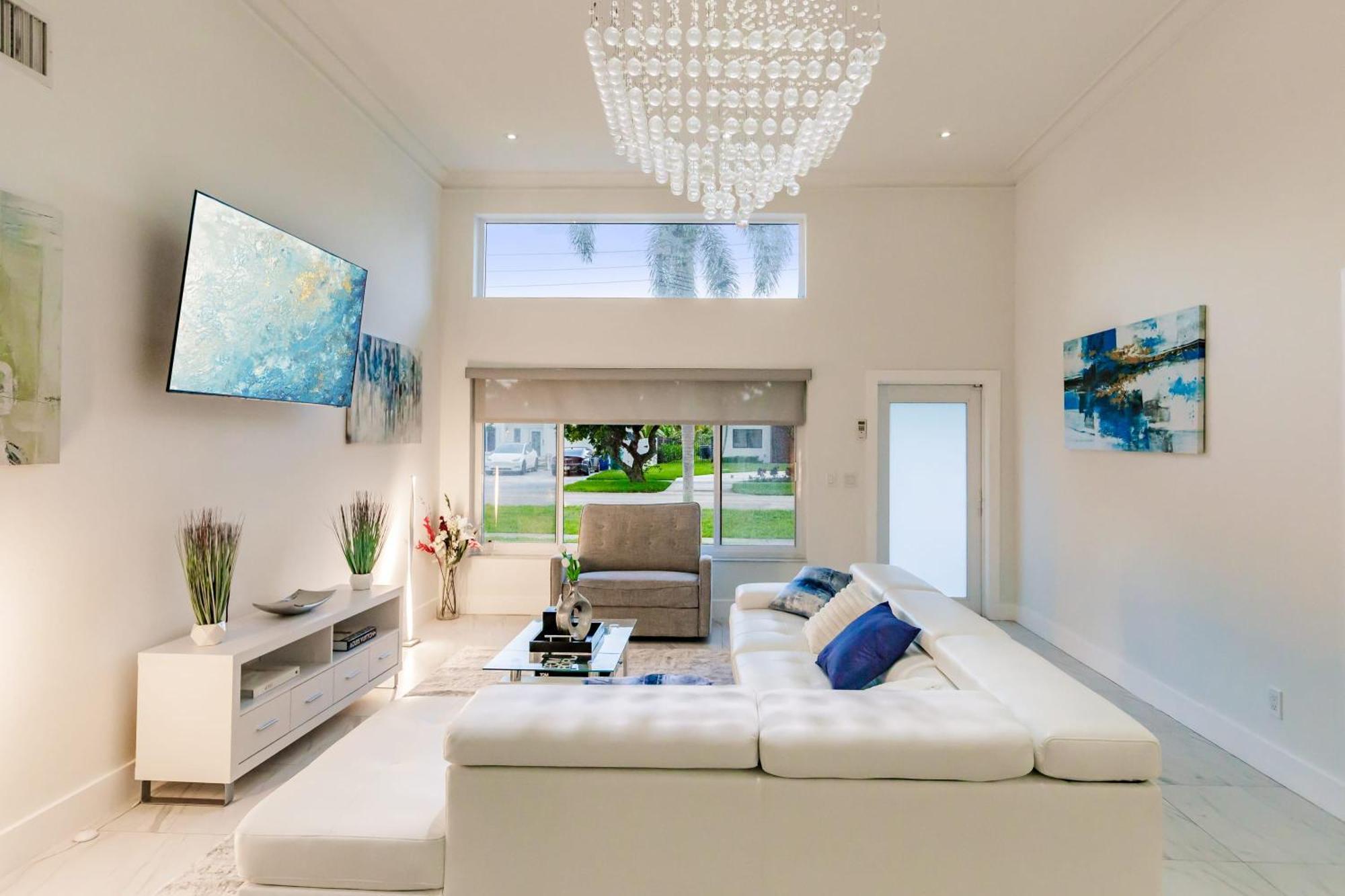 Hyperion - Luxurious 5b W Pool & Lounge * Miami