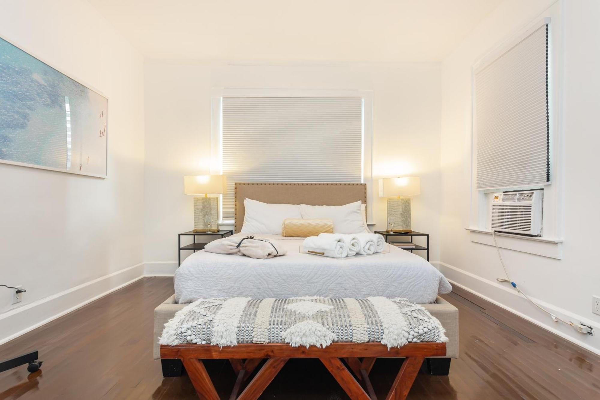 Apartment Two Bedroom Downtown - Heart Of Wynwood - Private Parking *