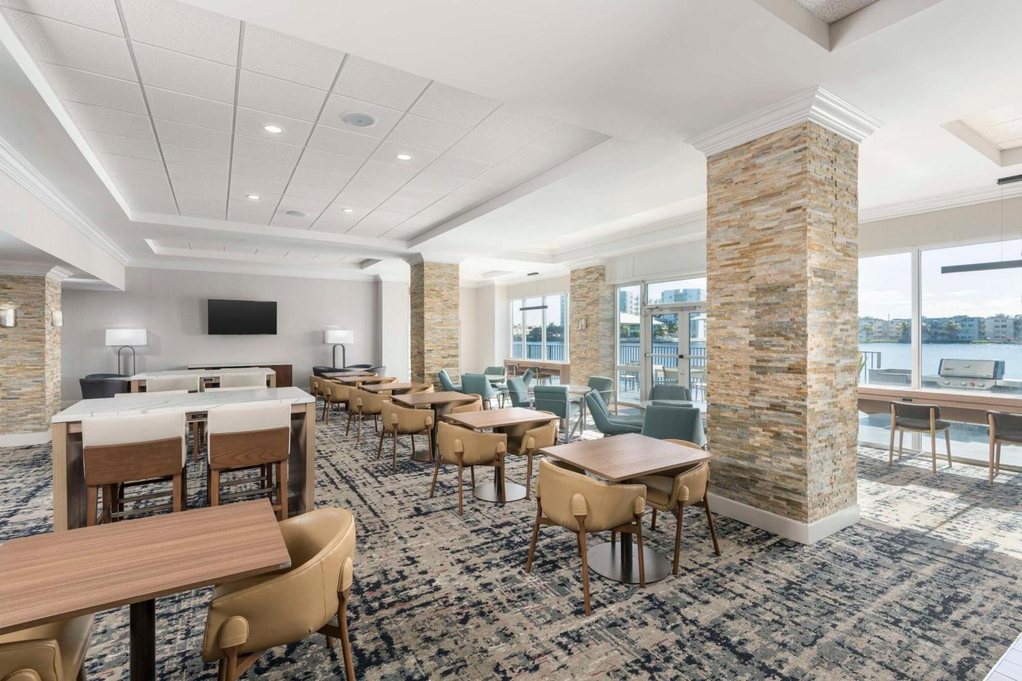 Homewood Airport/blue Lagoon Hotel