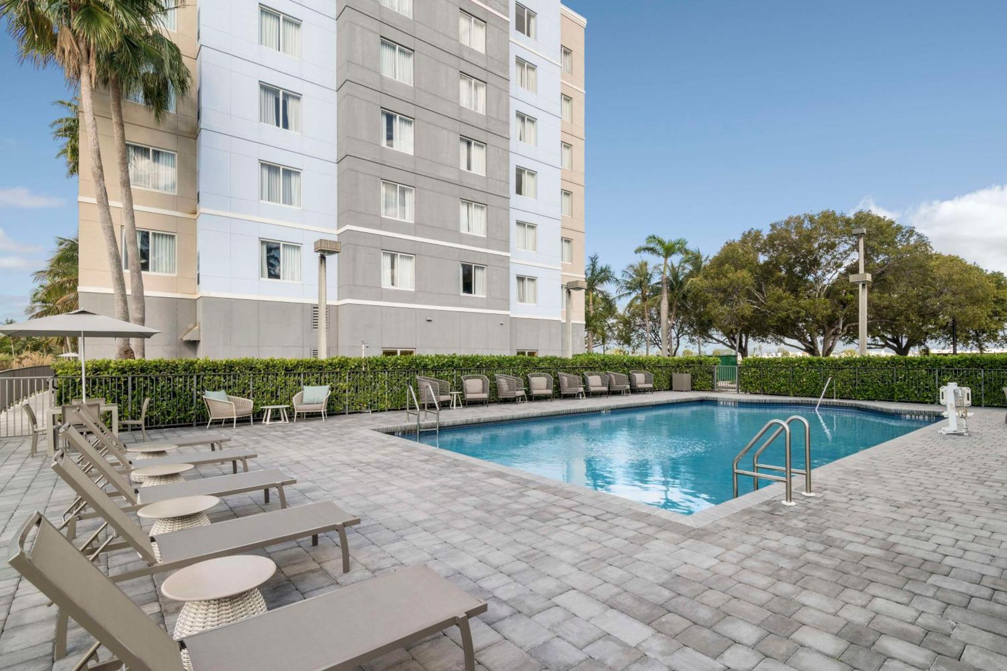 Homewood Airport/blue Lagoon Hotel Miami