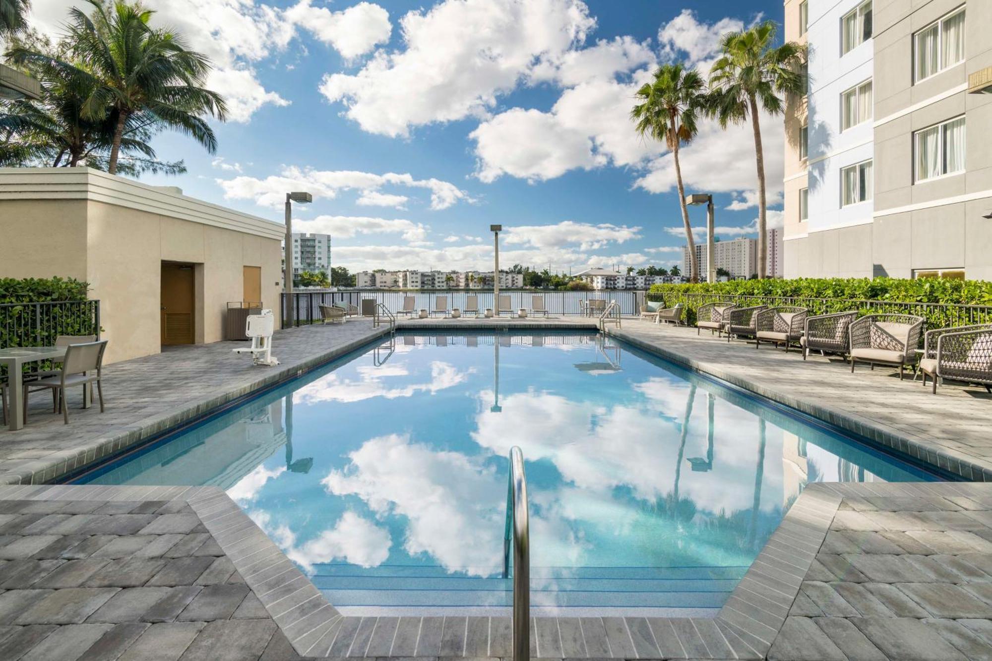Hotel Homewood Airport/blue Lagoon Miami