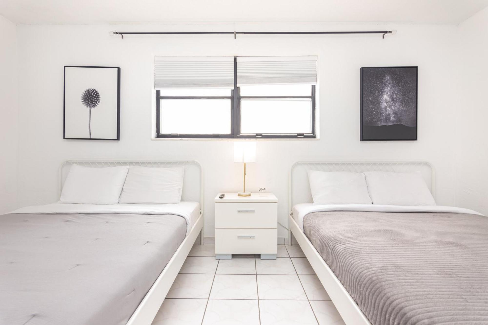 One Bedroom - With Parking & Balcony - Heart Of Wynwood Apartment