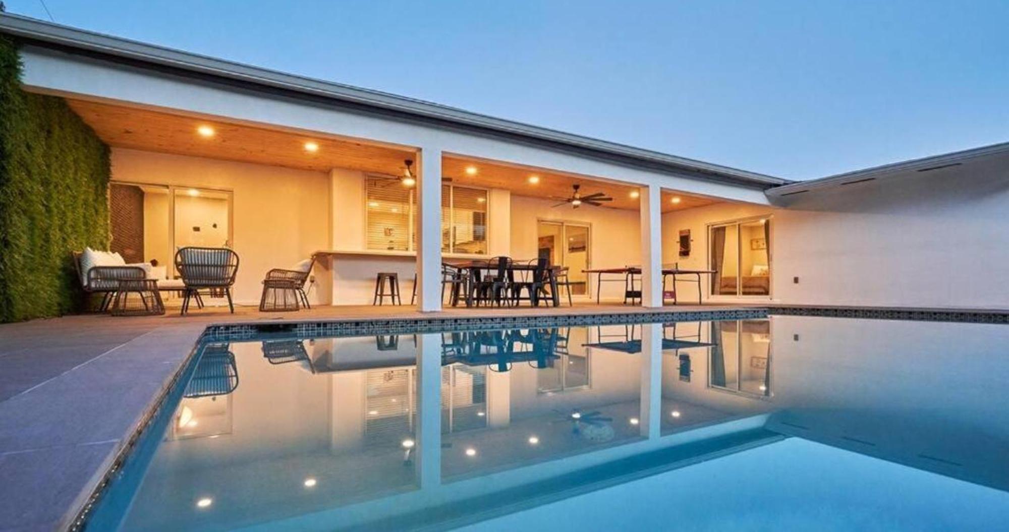 Athena - The Glamhomes Miami