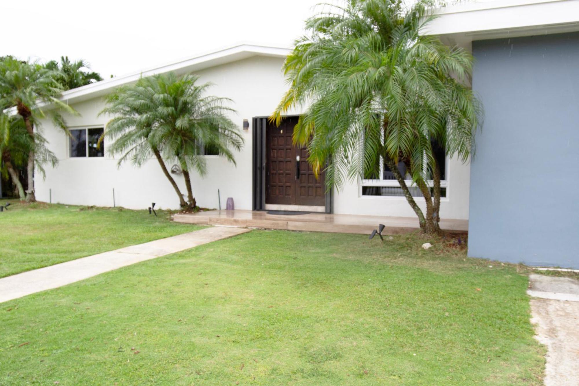 Dreampoolhousemiami Holiday home *
