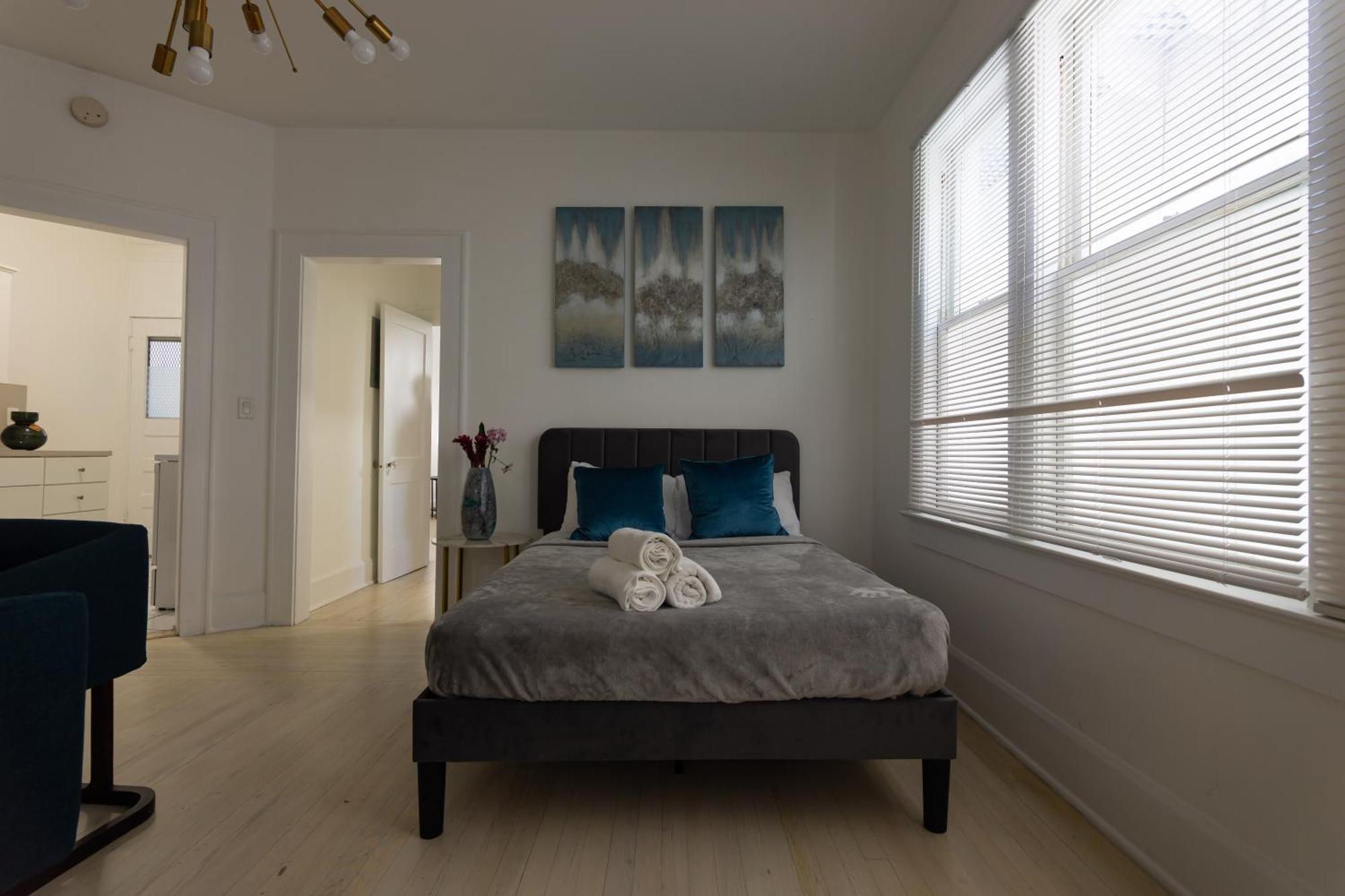2-bdrm -heart Wynwood & Edgewater- Private Parking Appartement *