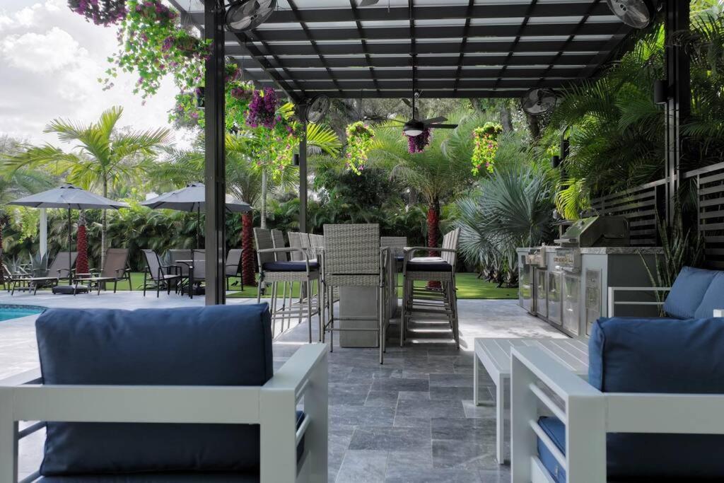 With Outdoor Sauna, Outdoor Bar And Pergola With Games *