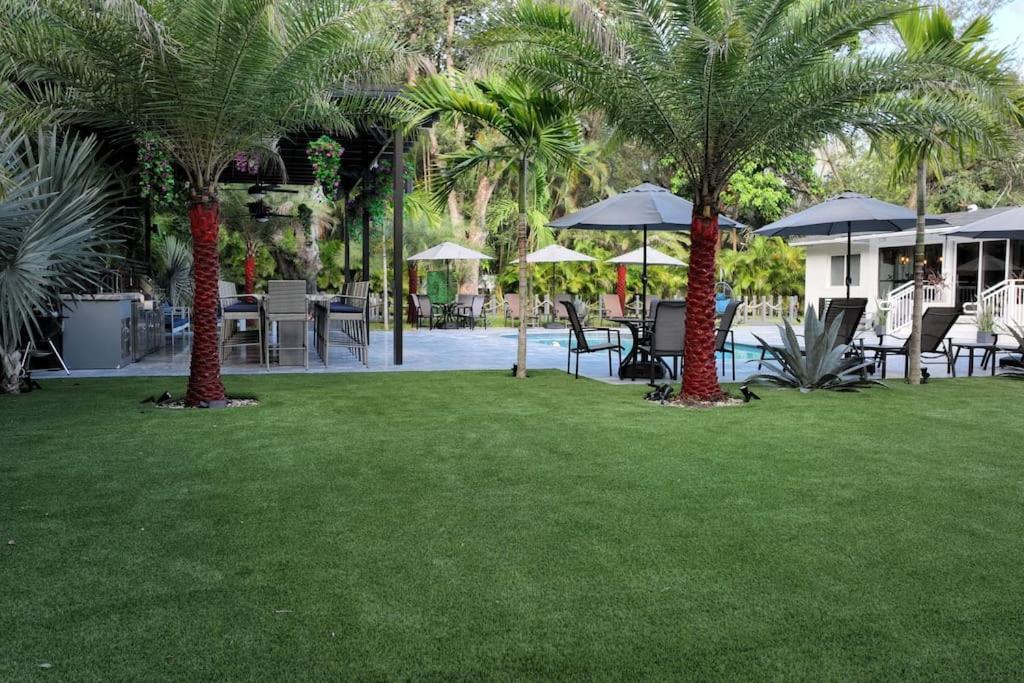 With Outdoor Sauna, Outdoor Bar And Pergola With Games